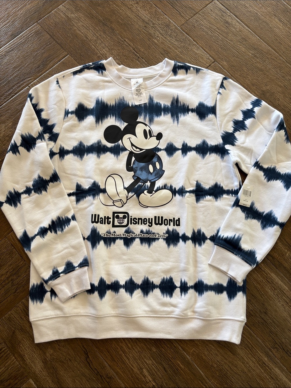 NWT Disney Men’s White & Navy Tie-Dye Mickey Crewneck Sweatshirt